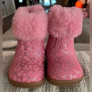 UGG Jorie Glitter boots Cheetah Pink kids size 0/1 (0-6mo)